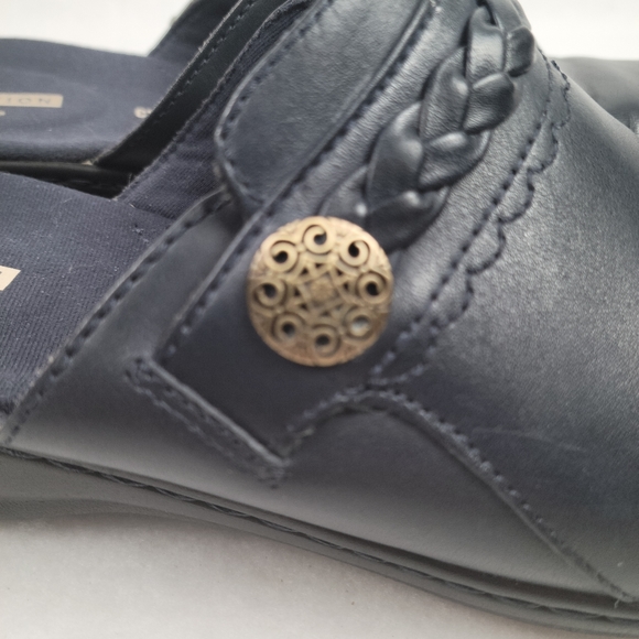 Clarks Leisa Carly Clog Mules - Picture 5 of 6